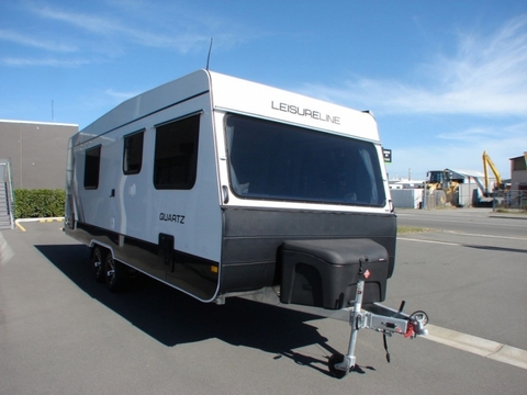 Leisure Line - Quartz - 674 SE - Walk Around Bed